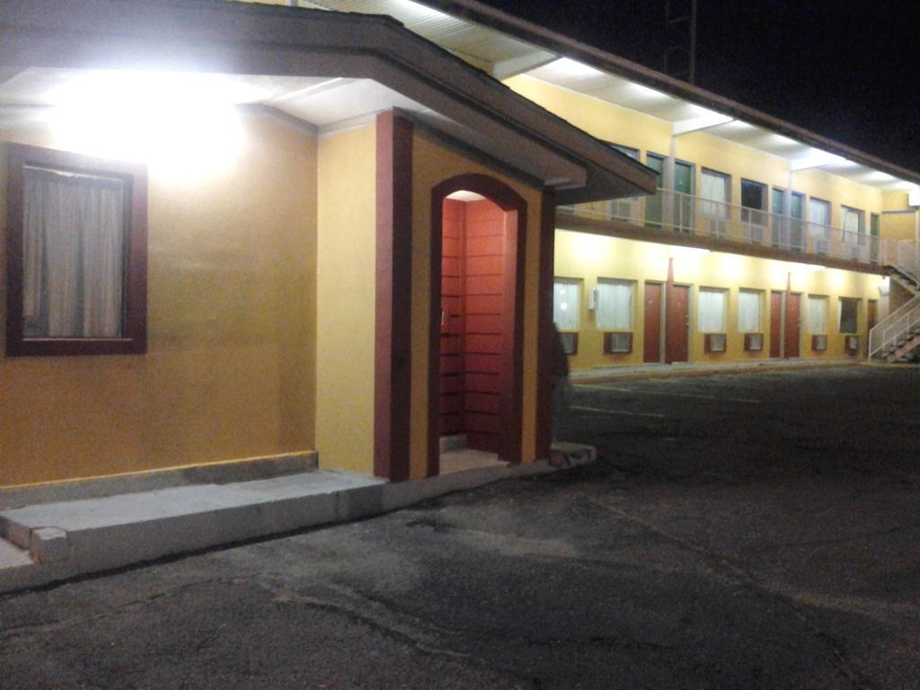 Sweets Inn Motel นิวออร์ลีนส์ ภายนอก รูปภาพ